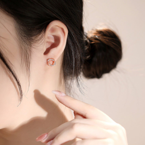 Airy-Earrings-3