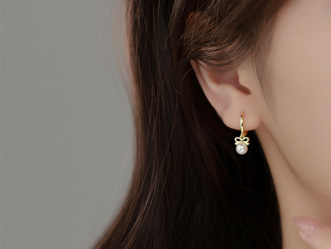 Belle-Earrings-1SQ