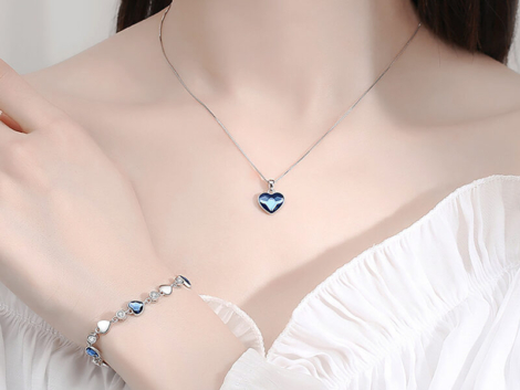 Mystic-Blue-Necklace-3